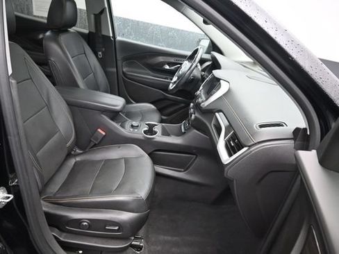 Used 2020 GMC Terrain SLT w/ Preferred Package AWD/4WD image 9