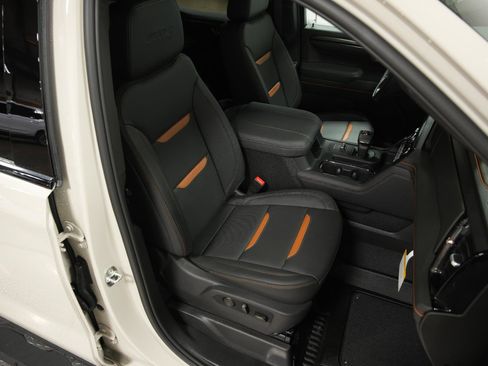 New 2026 GMC Sierra 1500 AT4 w/ AT4 Premium Package image 13