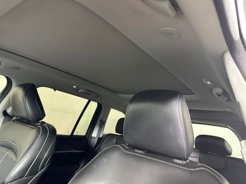 Used 2023 Jeep Grand Cherokee 4WD 4xe w/ Luxury Tech Group II image 12