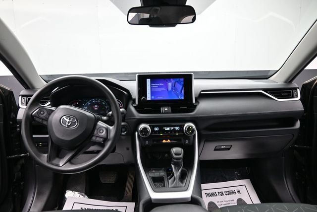 Used 2024 Toyota RAV4 XLE FWD image 14