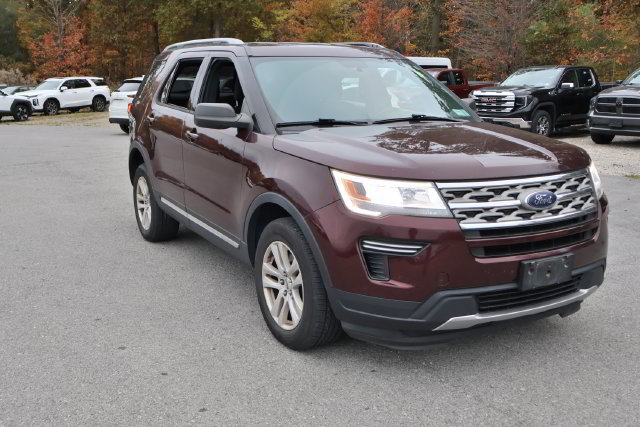 Used 2018 Ford Explorer XLT AWD/4WD image 7