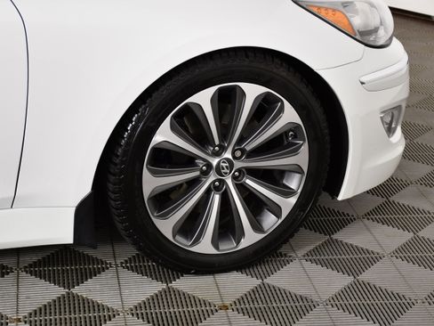 Used 2013 Hyundai Genesis 5.0 R-Spec RWD image 54