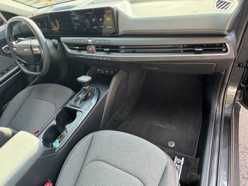Used 2025 Kia K4 FWD image 16