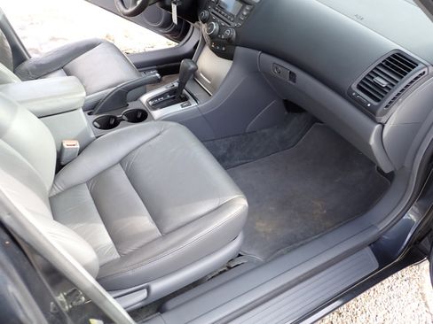 Used 2003 Honda Accord EX image 25