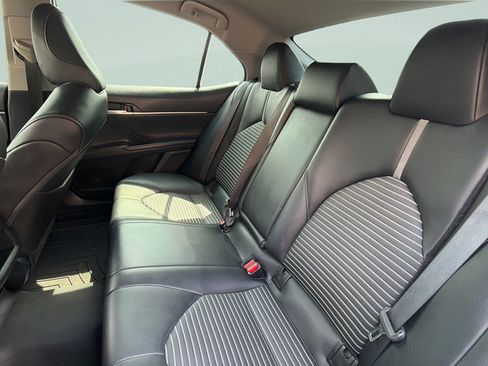 Used 2023 Toyota Camry SE FWD image 26