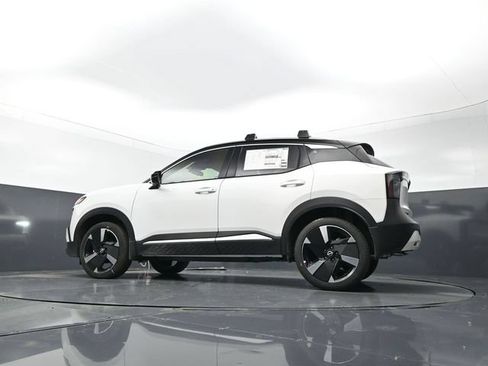 New 2026 Nissan Kicks SR FWD image 24