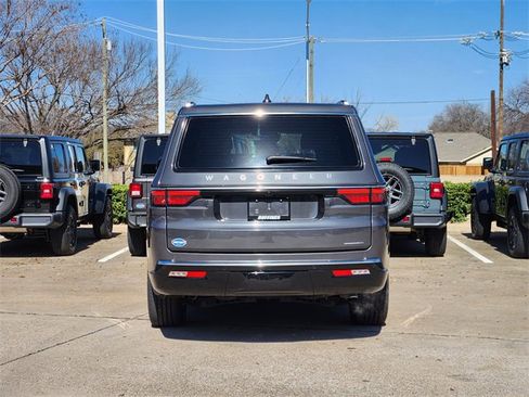 Used 2024 Jeep Wagoneer L Series II w/ Flexible Seating Group image 6