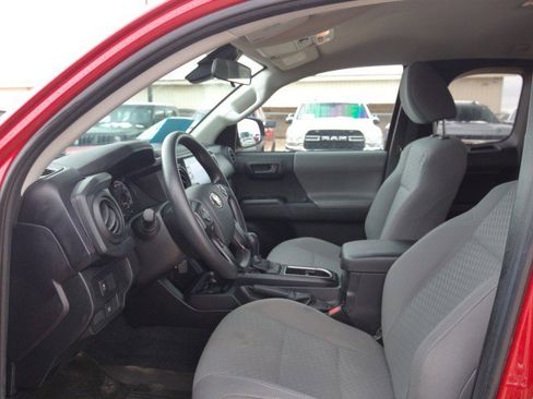 Used 2021 Toyota Tacoma SR AWD/4WD image 15