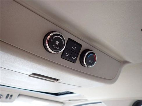 Used 2015 Nissan Armada SL w/ Moonroof Package RWD image 11