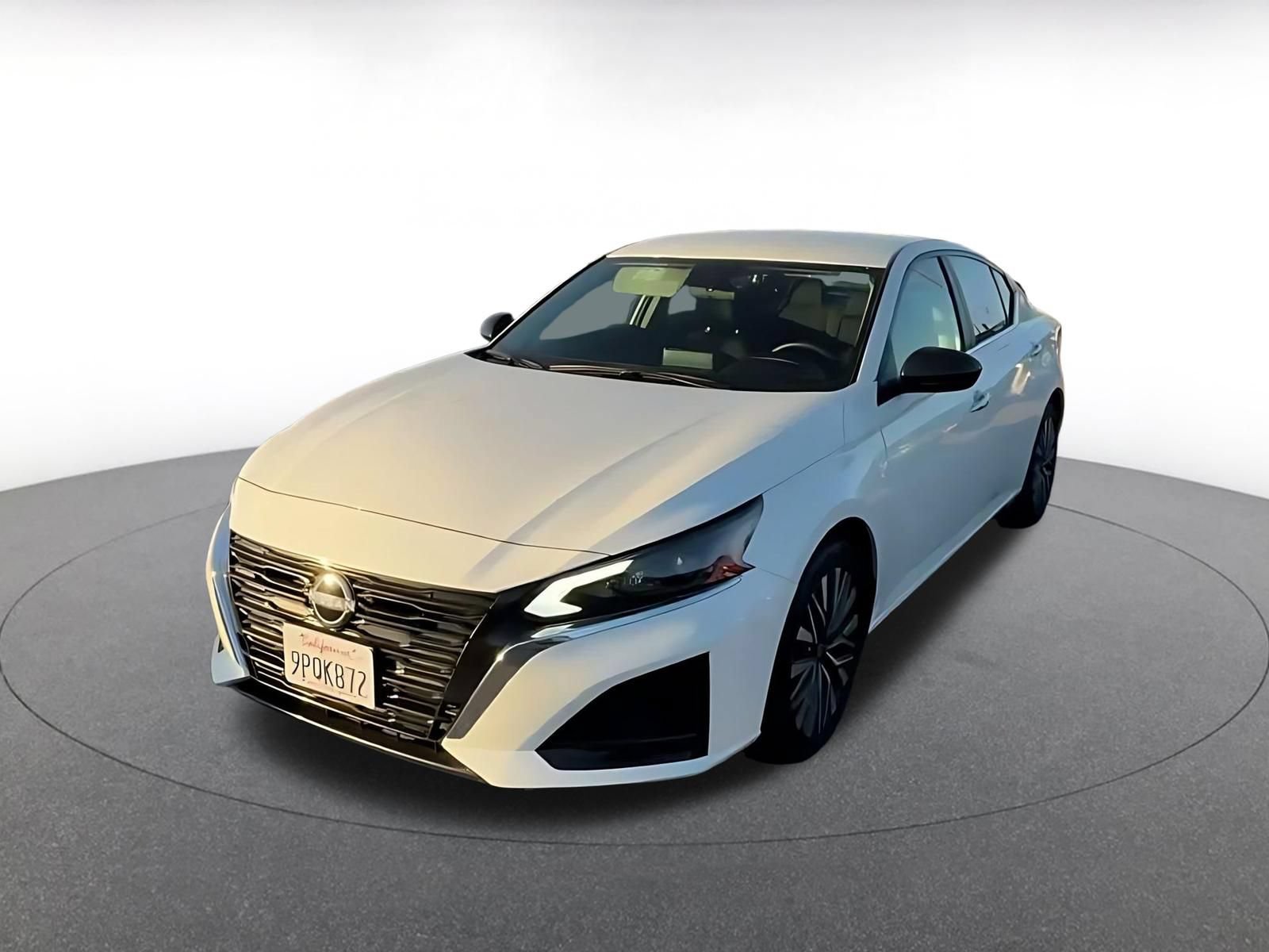 Used 2025 Nissan Altima 2.5 SV FWD image 6