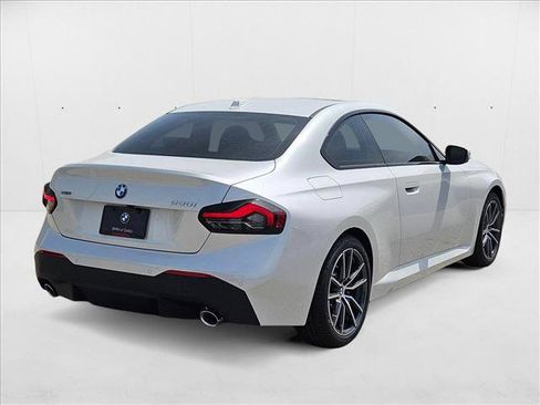 Used 2025 BMW 230i xDrive Coupe image 2