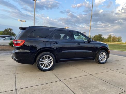 Used 2025 Dodge Durango GT AWD/4WD image 12