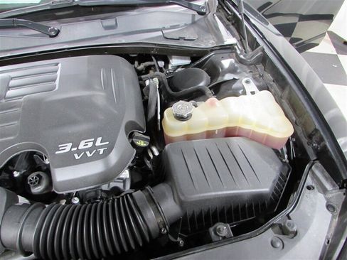 Used 2022 Dodge Charger SXT image 45