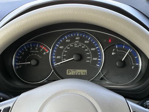 Used 2012 Subaru Forester 2.5X Premium w/ All-Weather Pkg AWD/4WD image 19
