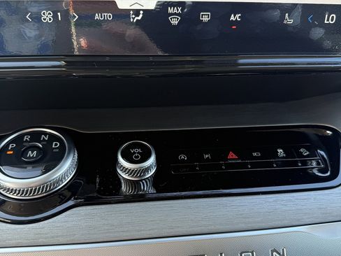 New 2026 Ford Expedition Max Platinum AWD/4WD image 17