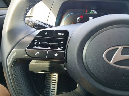 Certified 2025 Hyundai Elantra Sport FWD image 22