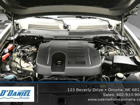Used 2020 Land Rover Defender 110 HSE AWD/4WD image 44