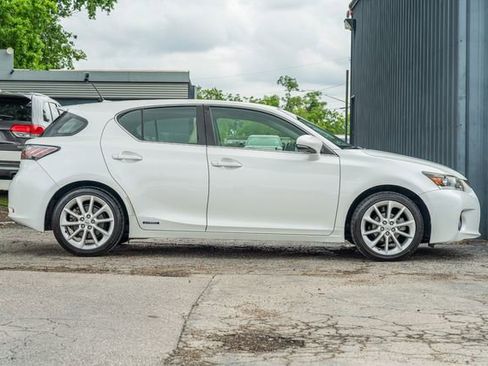 Used 2011 Lexus CT 200h Premium FWD image 7