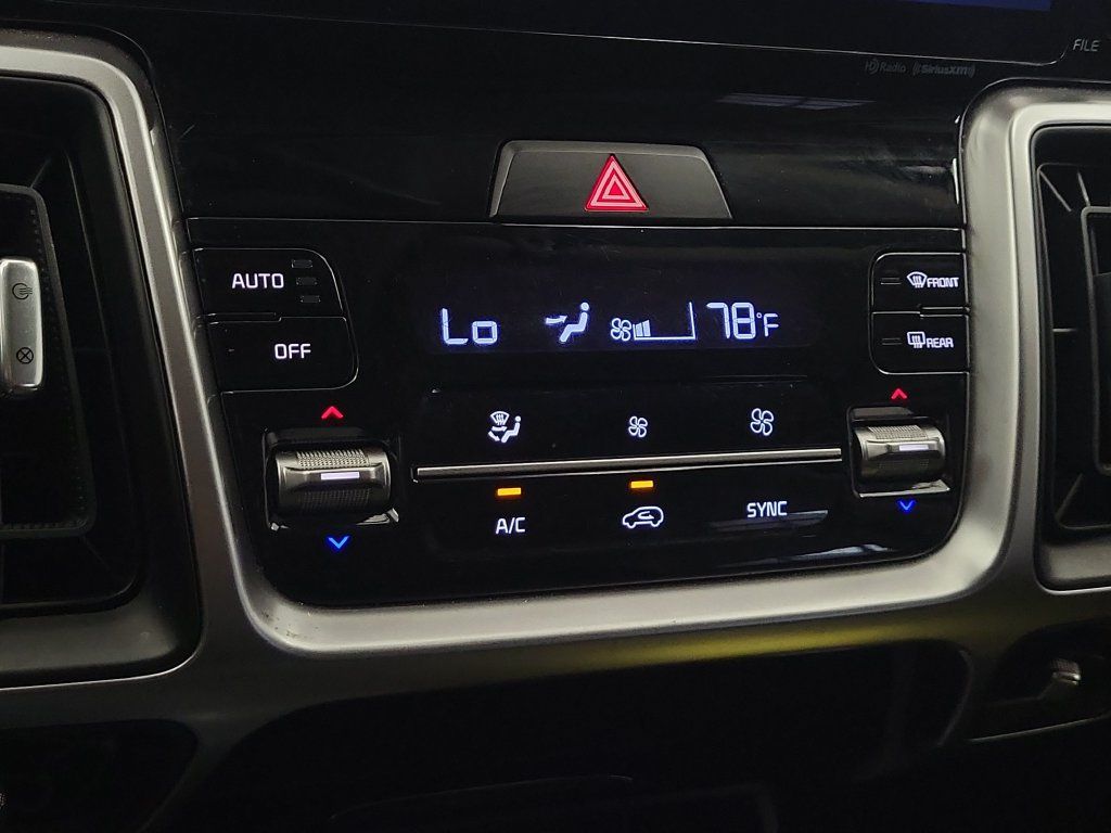 Used 2022 Kia Sorento EX w/ Panoramic Sunroof Package FWD image 19