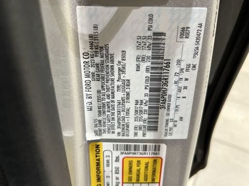 Used 2016 Ford Fusion SE FWD image 28