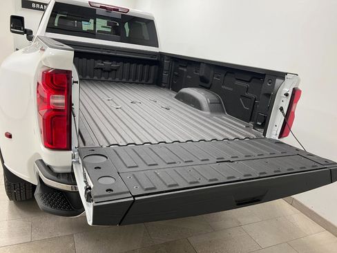 New 2026 Chevrolet Silverado 3500 LTZ w/ LTZ Plus Package AWD/4WD image 17