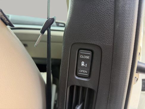 Used 2019 Honda Odyssey EX-L image 34