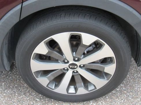 Used 2020 Kia Telluride EX w/ EX Premium Package AWD/4WD image 13
