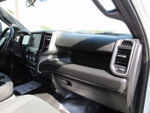 Used 2022 RAM 3500 Tradesman w/ Chrome Appearance Group AWD/4WD image 15