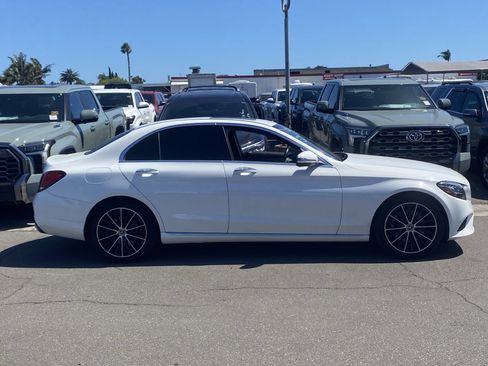 Used 2021 Mercedes-Benz C 300 Sedan image 2