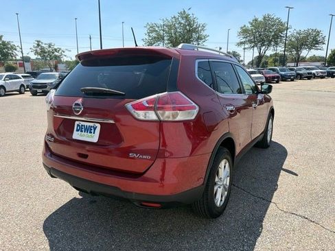 Used 2016 Nissan Rogue SV AWD/4WD image 5
