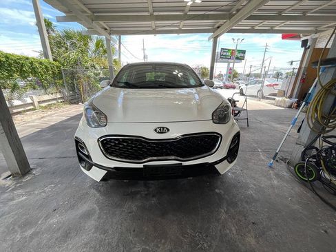 Used 2020 Kia Sportage LX AWD/4WD image 1