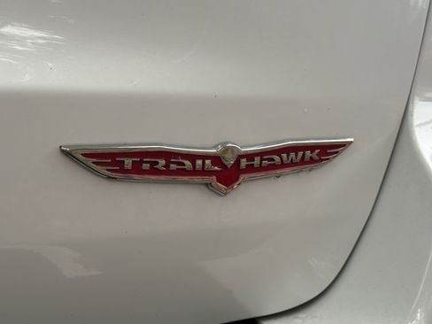 Used 2020 Jeep Grand Cherokee Trailhawk w/ Trailhawk Luxury Group image 7