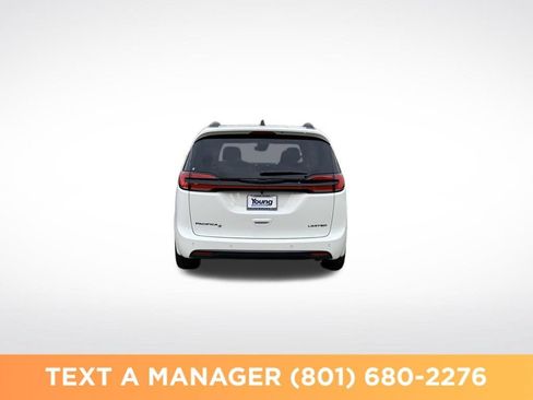 New 2026 Chrysler Pacifica Limited w/ S Appearance Package FWD image 8