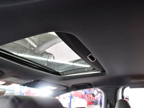 Used 2024 Honda Odyssey Sport image 13