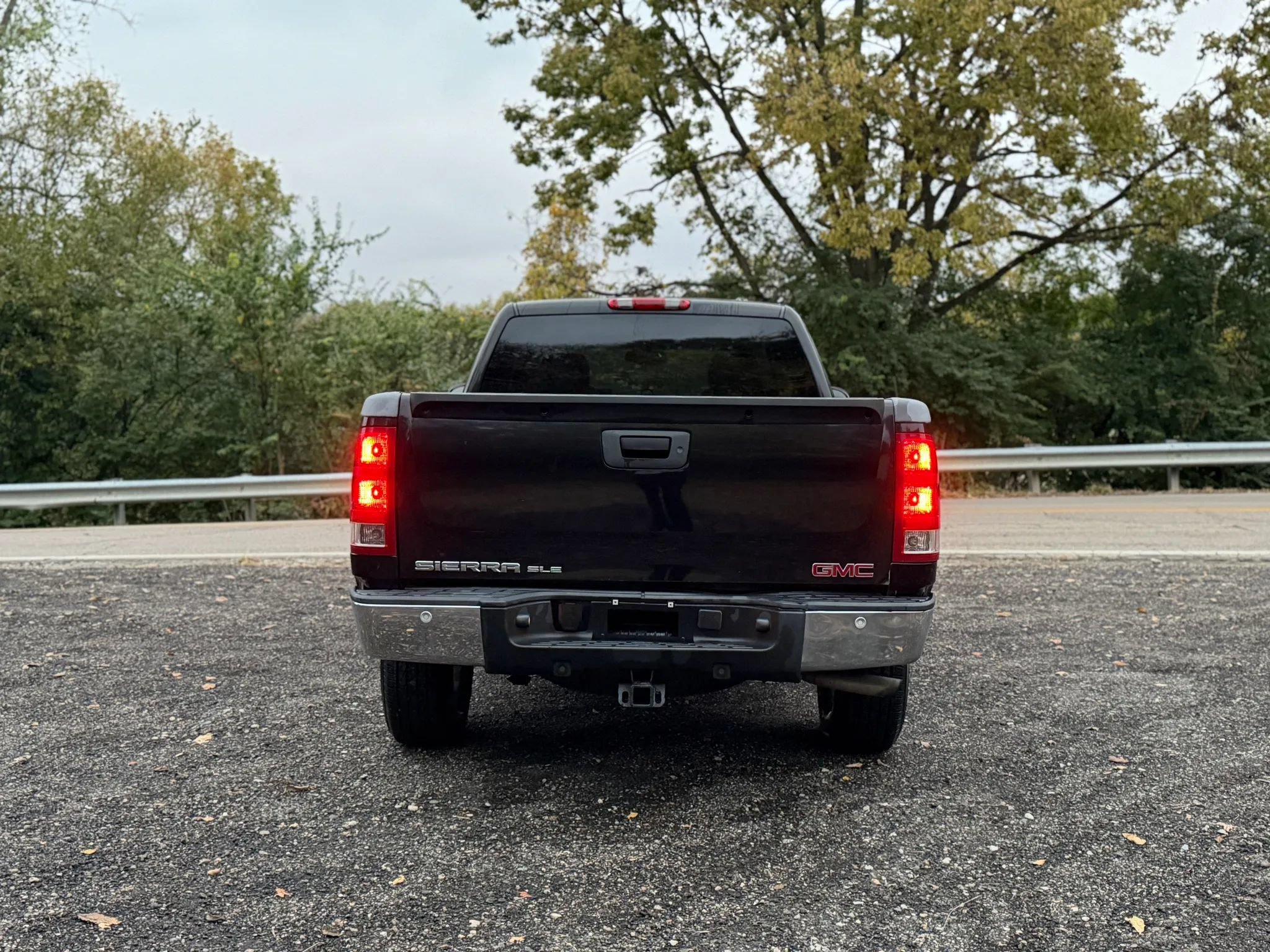 Used 2008 GMC Sierra 1500 SLE w/ Power Pack Plus AWD/4WD image 3