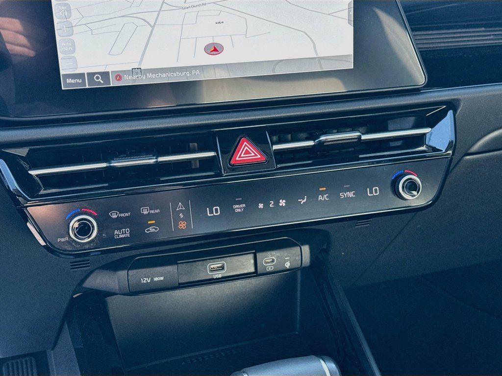 Certified 2025 Kia Niro EX FWD image 19