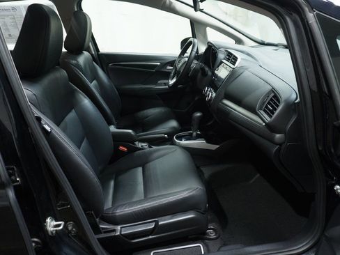 Used 2019 Honda Fit EX-L image 12