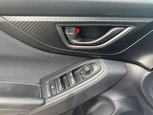Used 2018 Subaru Impreza 2.0i AWD/4WD image 17