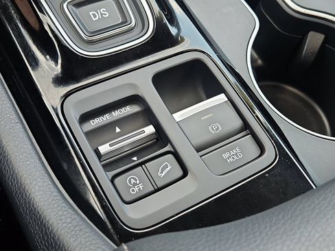 Certified 2023 Honda Pilot Touring image 18