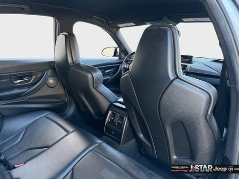 Used 2018 BMW M3 image 31