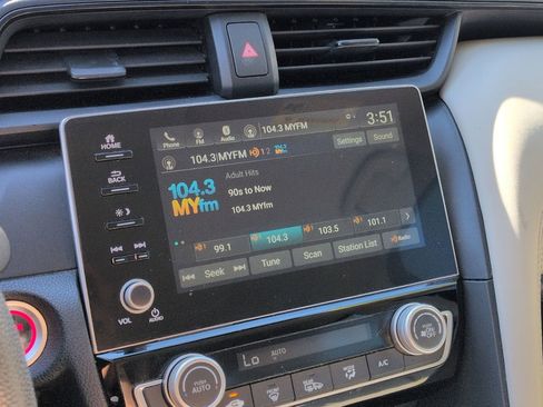 Used 2019 Honda Insight EX image 18