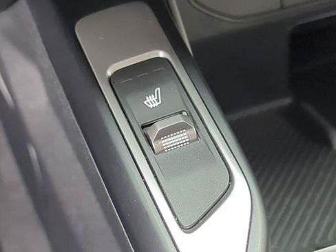 Used 2024 Kia Sorento S FWD image 22