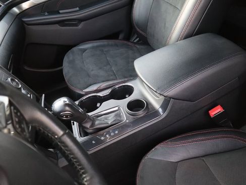 Used 2019 Ford Explorer XLT w/ Equipment Group 202A image 22