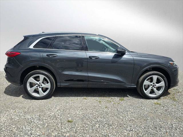 New 2026 Audi Q5 Premium AWD/4WD image 2