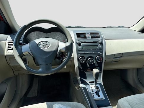 Used 2010 Toyota Corolla LE FWD image 18