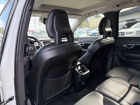 Used 2020 Volvo XC90 T5 Momentum AWD/4WD image 28