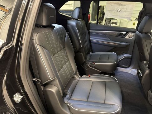 New 2026 Buick Enclave Avenir w/ Super Cruise Package image 28