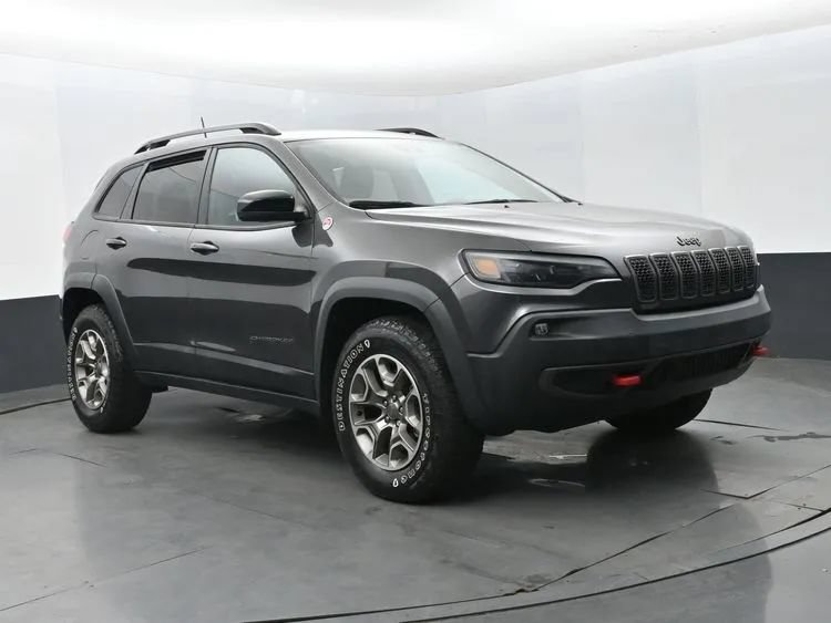 Used 2022 Jeep Cherokee Trailhawk w/ Premium Leather Package AWD/4WD image 2