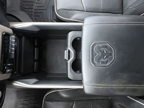 Used 2022 RAM 2500 Laramie AWD/4WD image 36