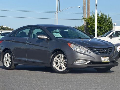 Used 2011 Hyundai Sonata Limited FWD image 2